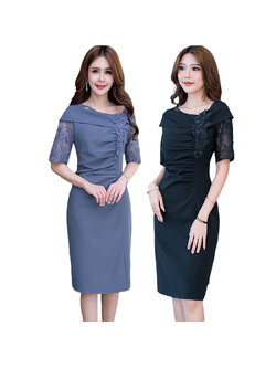 kudapy เดรสสั้นสีฟ้าเทาคราม/สีดำ แต่งดีเทลเยอะมากๆ งานฝีมือล้วนๆ ตัวเดรสเป็นผ้าพื้นเนื้อนมผ้านสวมใส่สบายค่ะ ช่วงแขนเป็นผ้าลูกไม้