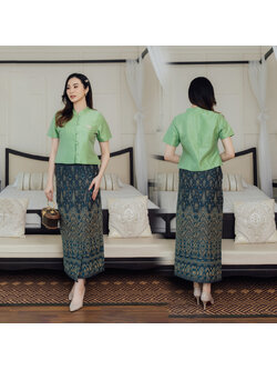 kudapy เซ็ทเสื้อผ้าไหม + ผ้าถุงทอลายไหมแพรวากาฬสินธุ์ สีเขียว