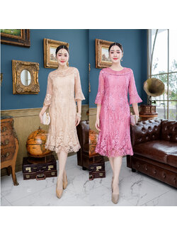 kudapy เดรสสั้นสีครีมทอง/สีชมพู ผ้าลูกไม้ทั้งชุด งานปักดอกไม้ประดับเลื่อม ลายแถวไม้เลื้อยปักสลับงานสวยดูดี