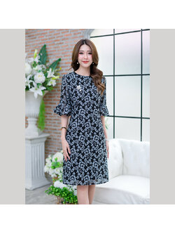 kudapy เดรสลูกไม้คอกลมแขนสามส่วนสีดำตัดสีครามอ่อน เดรสแขนระบายแบบสวยใส่ง่าย ผ้าสวยมากนะคะ ลูกไม้อย่างดี ได้รับสินค้าจริงถูกใจแน่นอน