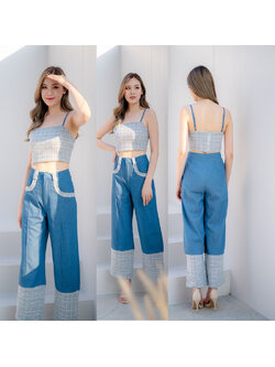 kudapy ชุด Set เสื้อ Crop สายเดี่ยวผ้าทวิตสีฟ้า มาพร้อมกางเกงยีนส์แฟชั่นทรงกระบอกแต่งผ้าทวิตปลายกางเกง