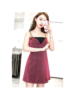 kudapy เดรสสั้นเซ็กซี่สายเดี่ยวสีแดงลายจุดผ้าวิ้งค์สวยเซ็กซี่เบาๆ