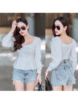 kudapy เสื้อผ้าพื้นเนื้อคอลตอลสีขาว ใส่สบายมากกก ทีงเก๋ คอเหลี่ยม