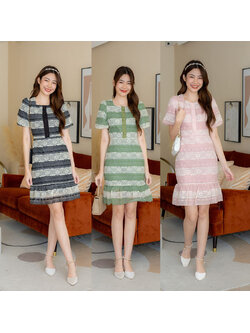 kudapy เดรสสั้นสีชมพู/สีดำ/สีเขียว ชายระบายลูกไม้ลายทาง ใส่สบายสวยดูดี