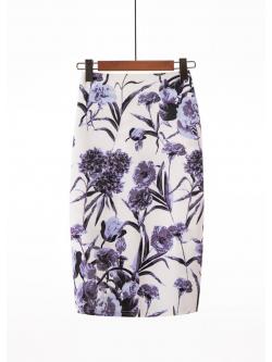 กระโปรงแฟชั่นสีขาวลายดอกไม้โทนสีม่วง