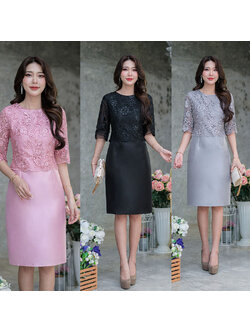 kudapy เดรสสั้นสีชมพู/สีเทา/สีดำ ผ้าไหมลูกไม้ปัก งานดีไซน์เย็บคลุมด้วยเสื้อลูกไม้แขนศอกด้านบน งานสวยหวาน เป็นทรงเรียบหรู