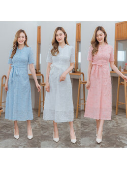 kudapy เดรสยาวสีฟ้า/สีชมพู/สีขาว ลายปักมือกระดุมหน้าบวกเชือก