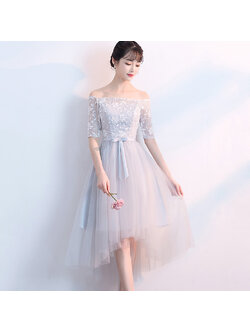 kudapy เดรสหน้าสั้นหลังยาวเปิดไหล่ออกงานสีเทา ชุดราตรีลูกไม้เปิดไหล่กระโปรงผ้าโปร่ง