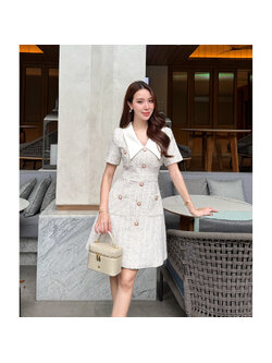 kudapy เดรสผ้าทวีดดีไซน์พรีเมียม คอปกซาตินสีขาวทรงสวย ช่วยปรับช่วงหน้า-คอให้ดูเรียว แต่งคอปกผ้าซาติน