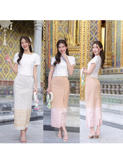 kudapy ชุดเซ็ทเสื้อสีขาว ชุดลิซ่าใส่+กระโปรงลายไทยสีชมพู/สีครีม