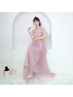 kudapy เดรสราตรียาวสีถั่วแดงกะปิ ออกงาน ซีทรูเปิดไหล่ 2 ข้างแต่งด้วยผ้าดอกไม้ เอวคาดด้วยผ้าริ้บบิ้น ด้านหลังลำตัวเป็นสม๊อก