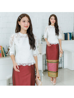 kudapy เสื้อลูกไม้สีขาว ใยบวบพรีเมี่ยมลูกไม้นำเข้า แขนดีไซน์เก๋มากมีโบว์ติด ทรงออกแบบทันสมัย นื้อลูกไม้เงางาม สามมิติดอกลอยทั้งตัว (เฉพาะเสื้อ)