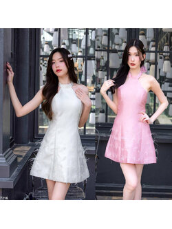 kudapy เดรสสั้นสีชมพู/สีขาว คล้องคอแต่งขนนก ใส่ออกงาน สวยน่ารัก