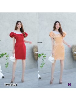 kudapy เดรสสั้นคอกลมแขนกุดสีครีม สีแดง แต่งระบายคลุมไหล่ ผ้าซาร่าเงาสีพื้น มีซิปด้านหลัง