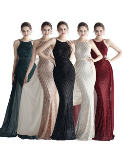 kudapy ชุดราตรียาวผ้ากริสเตอร์ทอแสง ทรงแขนกุด โชว์หลัง สีเขียว,สีแดงเบอร์กันดี้,สีดำ,สีเงิน,สีชมพูโรสโกลด์ ผ้าขยายได้ สวมเข้ารูป ทรงสวย ชายด้านหลังสามารถถอดได้ ใส่ได้ 2 แบบเลยน้าารุ่นนี้