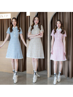 kudapy เดรสสั้นสีครีม/สีชมพู/สีฟ้า ทรงบานผ้าทวิตคอปกแต่งกระดุม4ชิ้น