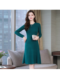 kudapy เดรสไหมพรมแขนยาวสีเขียวเข้ม ยืดตามตัว นิ่มเนื้อหนาใส่สบายไม่บางไม่โป้ะจร้าา