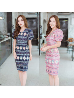 kudapy เดรสสั้นผ้าไทยสีชมพู/สีกรม เดรสคอวีแขนตุ๊กตา ทรงเอเข้ารูป ลาบดอกจิก มีซับใน ซิบหลัง