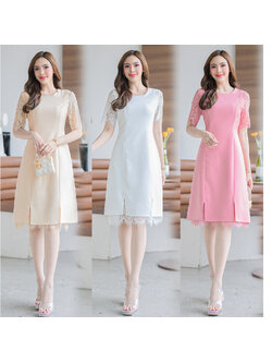 kudapy เดรสสั้นสีชมพู/สีขาว/สีครีม ผ้าโพลีเอสเตอร์ ทรงเอ แต่งแขนลูกไม้ฝรั่งเศษ ด้านหน้าตีเกรดเข้าทรงสวย กระโปรงผ่าหน้า