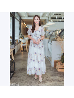 kudapy เดรสยาวสีขาว แต่งกระดุมลายดอกใส่สบายสวยดูดี