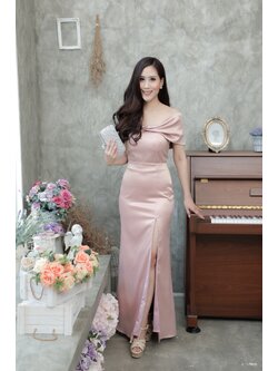 Set 2 ชิ้น เสื้อเปิดไหล่สีชมพูโรสโกลด์ +กระโปรงยาวทรงหางปลา ตัวเสื้อใช้ผ้าวาเลนติโน่ผสมซิมเมอร์สีพื้นเกรดพรีเมี่ยม S