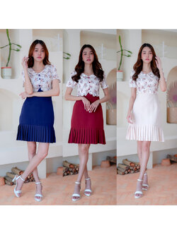 kudapy เดรสสั้นสีกรม/สีแดง/สีน้ำตาล ลายดอกอัดพลีทแต่งจีบกระโปรงสวยน่ารัก