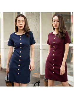 kudapy เดรสสั้นคอกลม สีแดง/สีกรมท่า แต่งกระดุมหลอกเม็ดใหญ่ด้านหน้า ซิบหลังอย่างดี ทรงเก๋มากๆ