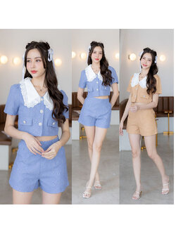 kudapy ชุดเซตงานผ้าฉลุสีน้ำตาล/สีฟ้า ปกคอบัวงานผ้าระบายลายดอก น่ารักมาก มีกระเป๋าสองข้าง แมทช์กับกางเกงขาสั้น ลุคเกาหลีเวอร์