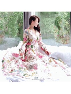 kudapy ชุดเดรสยาวใส่ไปทะเลหรือใส่ออกงาน ชุดเดรสยาวสีขาวพิมพ์ลาย แขนยาว ใส่ออกงาน ไปทะเล