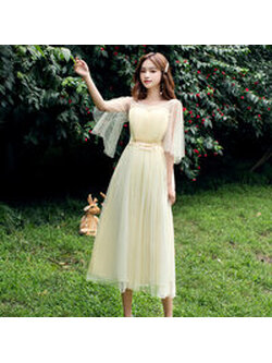 kudapy ชุดเดรสยาวคลุมเข่าใส่ออกงานสีครีม แขนเสื้อระบาย เดรสผ้ามุ้ง 2 ชั้น