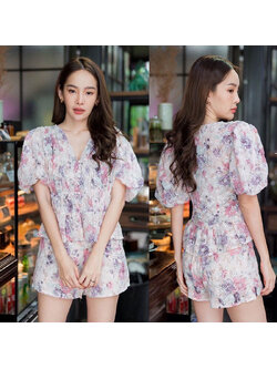 kudapy เซทเสื้อ+กางเกสีชมพู เสื้อผ้าลูกไม้อย่างดี งานเย็บจีบที่ตัวเสื้อ ทำให้ดูมีทรง แขนเสื้อเป็นทรงตุ๊กตา มาคู่กับกางเกงเอวสูงทรงสวย