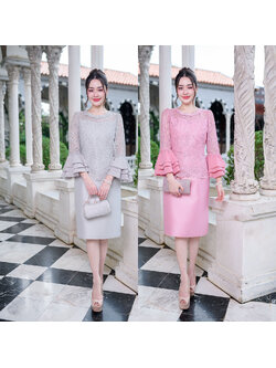 kudapy เดรสผ้าไหม แต่งลูกไม้ ดีไซน์แขนยาวปลายระบายสามชั้น ทางร้านให้ช่างดีไซน์เย็บปลายแขนซ่อนด้าย