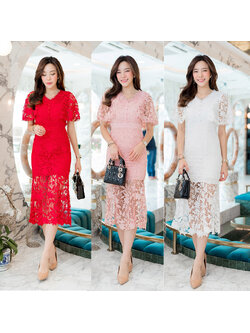 kudapy เดรสยาวสีขาว/สีชมพู/สีแดง คอวีลูกไม้มีซับสวยดูดี น่ารักมากๆ