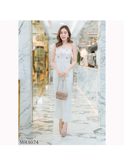 kudapy จั็มสูทขายาวสีขาว อกซีทรูปักดอกใส่สบายสวยดูดี