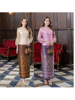 kudapy งานเสื้อผ้าไหมทอสี่เส้นสีทอง/สีชมพู +ผ้าถุง งานเสื้ออัดกาวมีซับใน มาพร้อมชิปซ่อนหลังใส่สบาย งานคอวีตามลายลูกไม้ แขนบอลลูนตัดต่อ