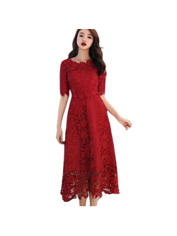 kudapy เดรสยาวคลุมเข่าผ้าลูกไม้สีแดงสด คอกลมแขนสามส่วน งานซิบหลัง ใส่ออกงาน ผ้าลูกไม้เนื้อแน่นอย่างดี ช่วงล่างยาวใช้ผ้า 3 ชั้น