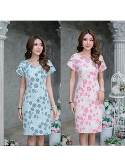 kudapy เดรสสั้นสีฟ้า/สีชมพู แขนไขว้ เนื้อนูนสามมิติลายดอกไม้ ลายผ้านูนทุกดอก ผ้ายืดหนยุ่นได้ค่ะ สวยมากๆ