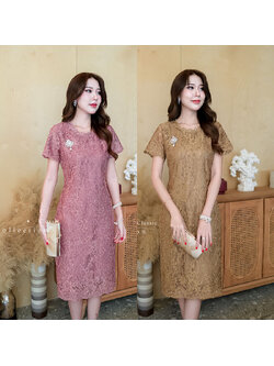 kudapy เดรสสั้นสีน้ำตาล/สีกะปิ ลูกไม้ปักลายดอกไม้ และปักเลื่อมทั้งชุด เลื่อมใสเม็ดเล็กสวยกำลังดี เนื้อผ้าเป็นลูกไม้ใยบวบ