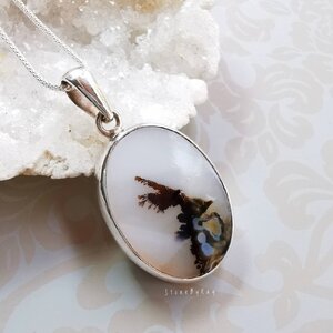 Merlinite (เมอร์ลิไนท์)
