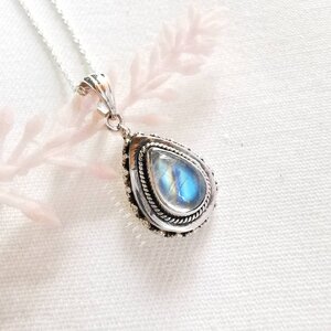 Moonstone (มูนสโตน)