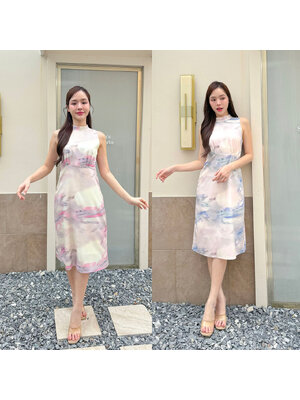 kudapy เดรสสั้นสีช่วงเสื้อเป็นแขนกุดคอปีน สายผูกคอเป็นโบว์ด้านหลังต่อด้วยกะโปรงทรงเอ