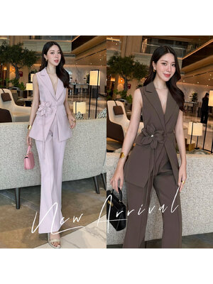 kudapy เซ็ทแขนกุดมาพร้อมกับกางเกงขายาว มีซับในทั้งตัว เสื้อแขนกุดปกสูท เย็บเข้ารูป กระเป๋าจริง