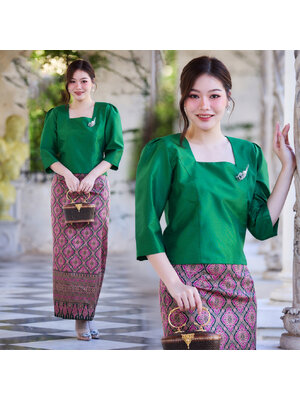 kudapy เซตออกงานสีเขียว คอเหลี่ยม แขนสามส่วน เสื้อผ้าไหม+ผ้าถุงทอลายกาฬสินทร์ ทบหน้า