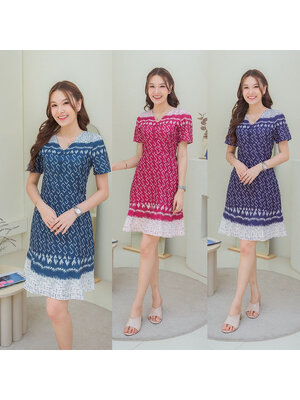 kudapy เดรสสั้นสีชมพู/สีเขียว/สีม่วง ทรงเข้ารูปช่วงลำตัว กระโปรงทิ้งตัว ปกคอบัว อัดกลีบปลายกระโปรงลายปักดอก