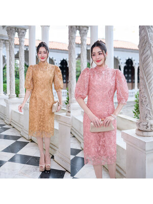 kudapy เดรสสั้นสีเหลืองทอง/สีโอรส ทรงสวยหรูหรา เดรสสไตล์กูตูร์ สวยสง่า ผ้าลูกไม้ใยบวบแต่งเลื่อมทั้งชุด งานผ้าสวยลายดอกชัด