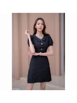 kudapy เดรสสั้นสีดำ ผ้าทอนูนคอปกแต่งกระดูมหน้า ใส่ออกงานสวยดูดี