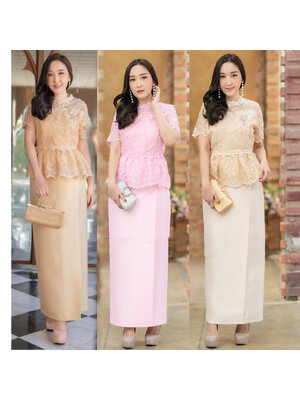 kudapy ชุดเสื้อ+กระโปรง ตัวเสื้อเป็นลูกไม้ใยบวบดอกนูนปักดิ้น แขนสั้นแต่งระบายที่เอว กระโปรงผ้สไหมญี่ปุ่นเนื้อทรายแบบพับทบสำเร็จมีชิปหลัง