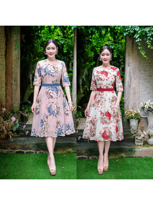 kudapy เดรสสั้นสีครีม/สีชมพู ผ้าชีฟองลายกุหลาบ แขนศอกกระโปรงทรงสวิงบาน ทรงเอวต่อแต่งแทบสีเดียวกับดอกไม้สวย