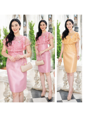 kudapy เดรสผ้าไหมญี่นงานอัดกาวทรงสอบ ตัวเสื้อด้านบนลูกไม้แต่งปัก ระบายช่วงตัวคอปาด