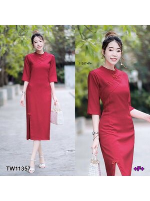 kudapy เดรสกี่เพ้าคอจีนแขนสี่ส่วน เนื้อผ้าซาร่า ดีเทลแต่งผ้าคาดด้านหน้า ติดกระดุมจีน